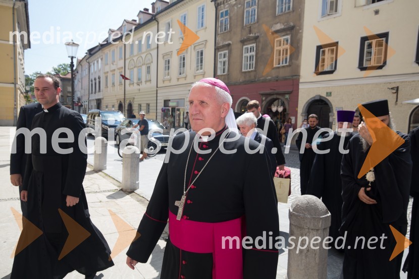 msgr. Stanislav  Zore, ljubljanski nadškof,metropolitEkumensko srečanje v Ljubljani