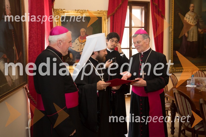 msgr. Stanislav  Zore, ljubljanski nadškof,metropolit;  Hilarion Alfeyev, Volokolamski metropolit; dr. Stanislav Lipovšek, celjski škofEkumensko srečanje v Ljubljani