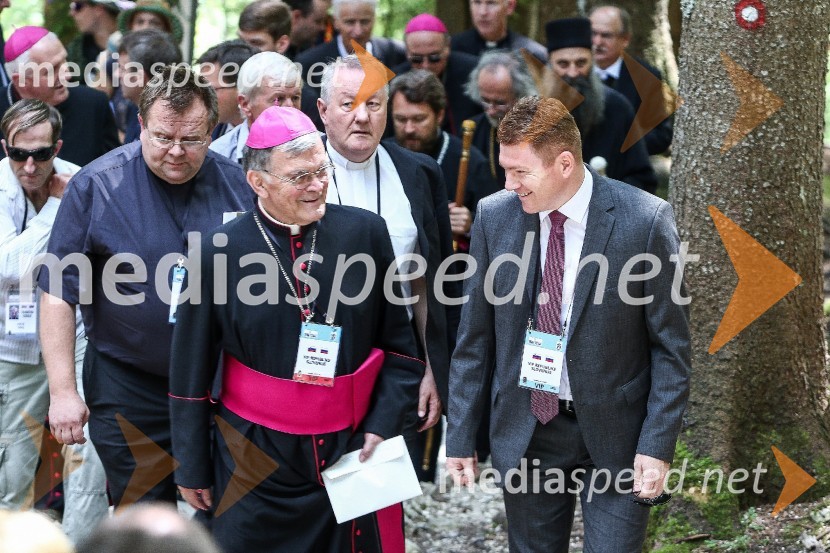 dr. Stanislav Lipovšek, celjski škof;  Nevzet  Porić, svetnik, LZLSlovesnost ob 100. obletnici Ruske kapelice