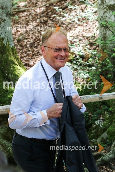  Janez  Škrabec, direktor Riko d.o.o., predsednik Slovensko-ruskega poslovnega sveta, častni konzul BelorusijeSlovesnost ob 100. obletnici Ruske kapelice