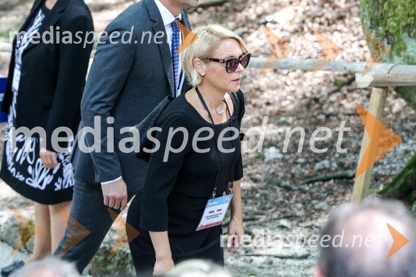 dr. Anja Kopač Mrak, ministrica za delo, družino in enake možnostiSlovesnost ob 100. obletnici Ruske kapelice