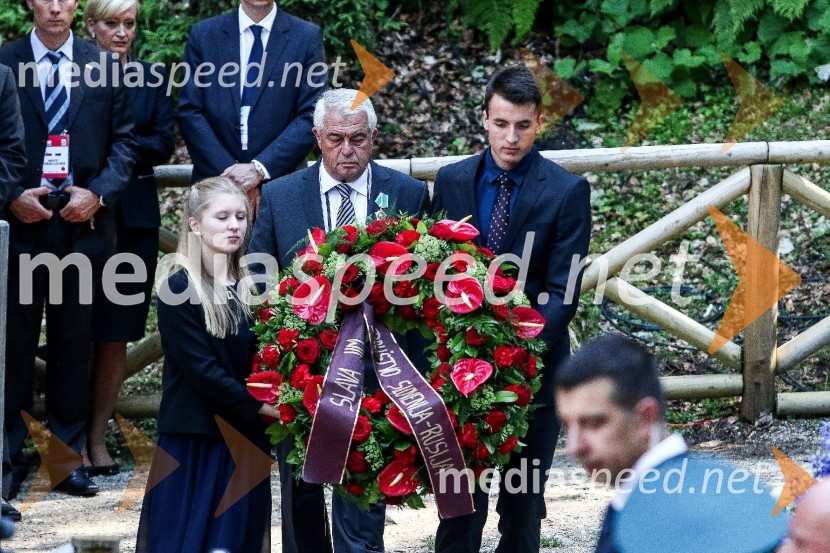  ... ;  Saša Geržina, predsednik društva Rusija Slovenija;  ... Slovesnost ob 100. obletnici Ruske kapelice