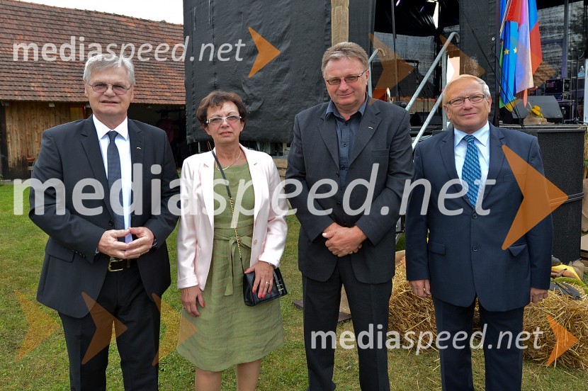  Boris Štefanec, predsednik Komisije za preprečevanje korupcije;  ... ;  ... ;  Milan Kerman, župan Občine BeltinciProslava ob obletnici združitve prekmurskih Slovencev z matičnim narodom