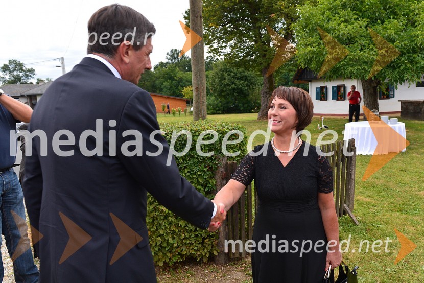  Borut Pahor, predsednik Republike Slovenije; mag. Vesna Jerala Zver, županja, Občina TurniščeProslava ob obletnici združitve prekmurskih Slovencev z matičnim narodom