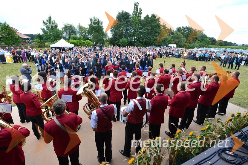 Proslava ob obletnici združitve prekmurskih Slovencev z matičnim narodomProslava ob obletnici združitve prekmurskih Slovencev z matičnim narodom