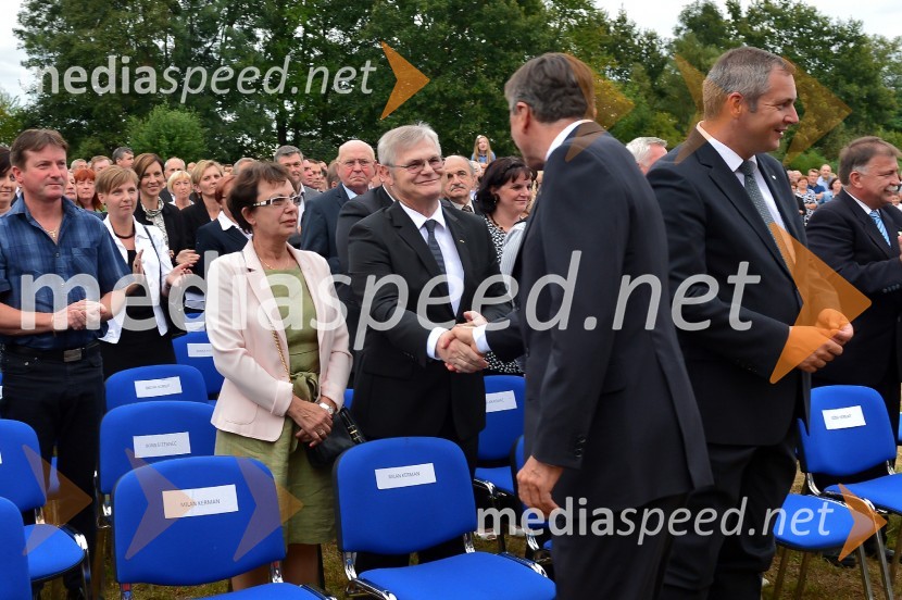  ... ;  Boris Štefanec, predsednik Komisije za preprečevanje korupcije;  Borut Pahor, predsednik Republike SlovenijeProslava ob obletnici združitve prekmurskih Slovencev z matičnim narodom