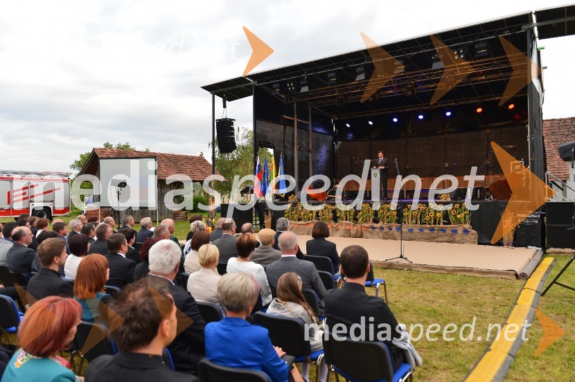 Proslava ob obletnici združitve prekmurskih Slovencev z matičnim narodomProslava ob obletnici združitve prekmurskih Slovencev z matičnim narodom