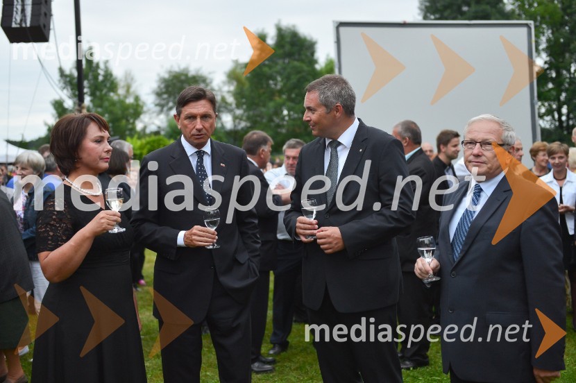 mag. Vesna Jerala Zver, županja, Občina Turnišče;  Borut Pahor, predsednik Republike Slovenije; mag. Dejan Židan, minister za kmetijstvo, gozdarstvo in prehrano, predsednik stranke SD;  Milan Kerman, župan Občine BeltinciProslava ob obletnici združitve prekmurskih Slovencev z matičnim narodom