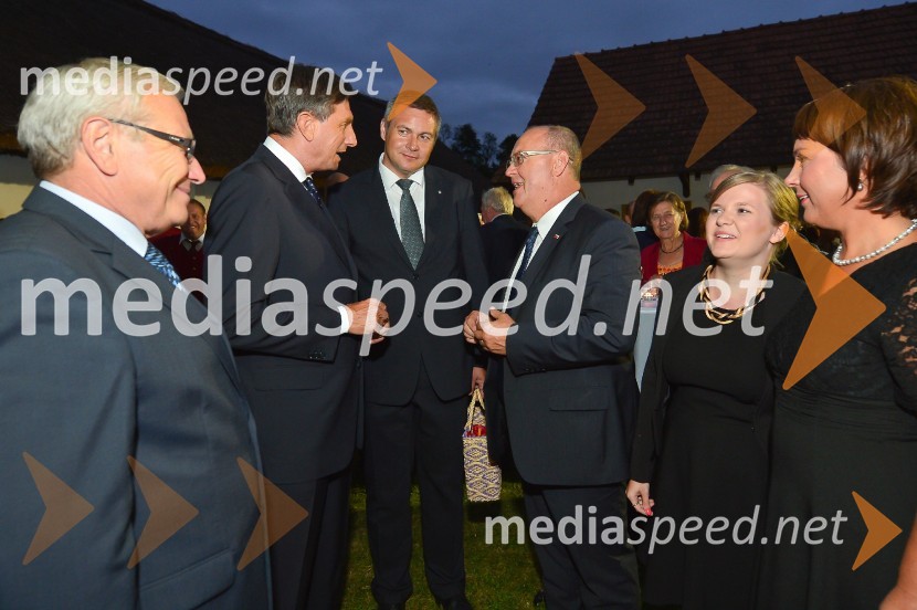  Milan Kerman, župan Občine Beltinci;  Borut Pahor, predsednik Republike Slovenije; mag. Dejan Židan, minister za kmetijstvo, gozdarstvo in prehrano, predsednik stranke SD;  Jožef Horvat, poslanec stranke NSi;  ... ; mag. Vesna Jerala Zver, županja, Občina TurniščeProslava ob obletnici združitve prekmurskih Slovencev z matičnim narodom