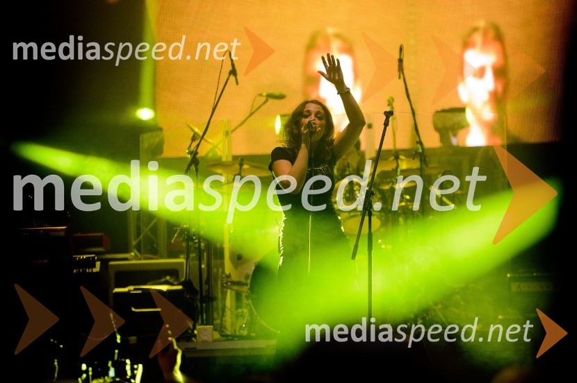  Eva Beus, nova pevka, skupina TabuEuroparkov koncert leta: Tabu in Jan Plestenjak