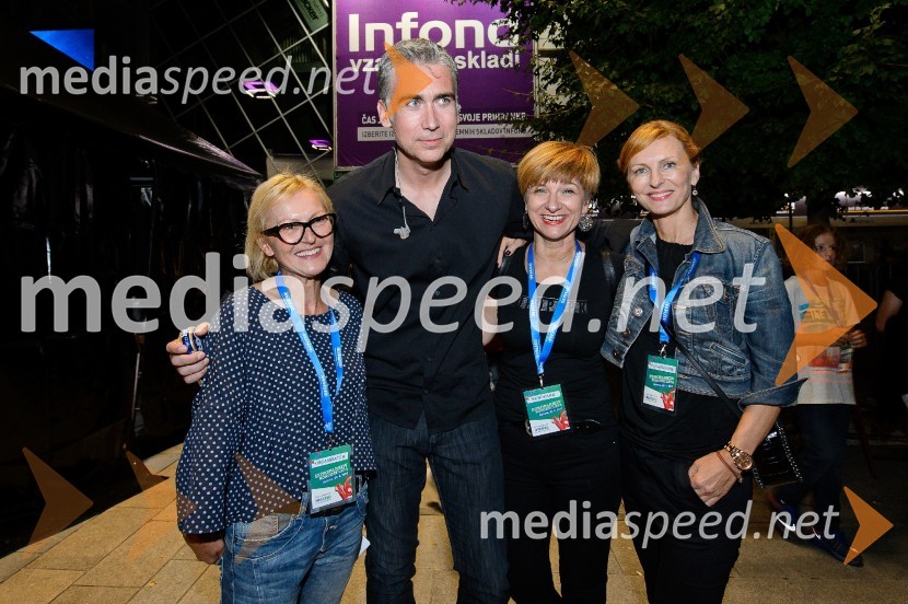  Natalija Taja Kolarič, Vesolje Idej in prireditev;  Jan Plestenjak, pevec;  Petra Romih, vodja marketinga Europarka;  Mihaela Kolarič, Vesolje idej in prireditevEuroparkov koncert leta: Tabu in Jan Plestenjak