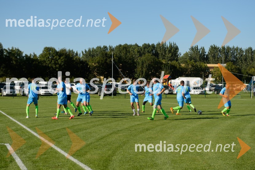 Tradicionalna tekma Vinske reprezentance Slovenije ob dnevu vinogradnikov na sejmu AgraTradicionalna tekma Vinske reprezentance Slovenije ob dnevu vinogradnikov na sejmu Agra