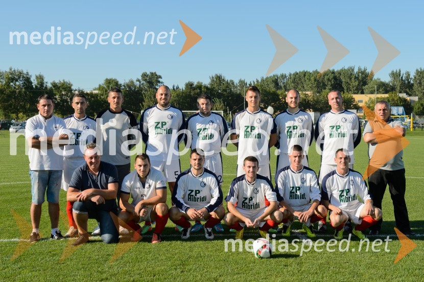 Člani Srbskega nogometnega kluba DunavaTradicionalna tekma Vinske reprezentance Slovenije ob dnevu vinogradnikov na sejmu Agra