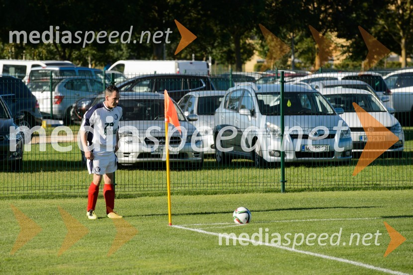 Tradicionalna tekma Vinske reprezentance Slovenije ob dnevu vinogradnikov na sejmu Agra