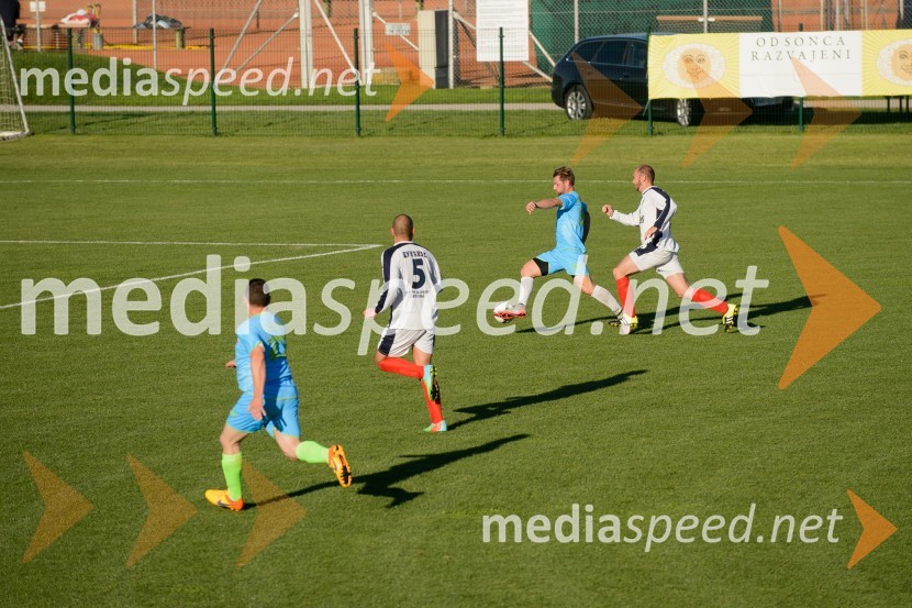 Tradicionalna tekma Vinske reprezentance Slovenije ob dnevu vinogradnikov na sejmu Agra