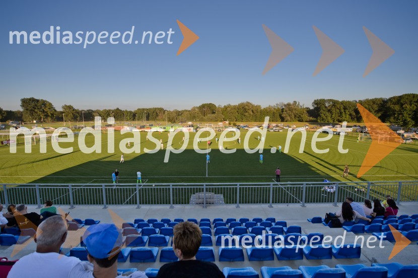 Tradicionalna tekma Vinske reprezentance Slovenije ob dnevu vinogradnikov na sejmu AgraTradicionalna tekma Vinske reprezentance Slovenije ob dnevu vinogradnikov na sejmu Agra