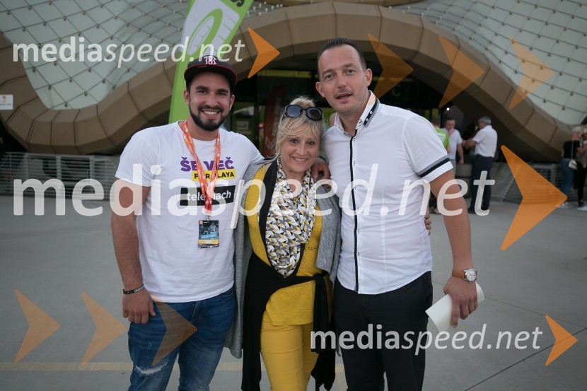  David Taskov, Extrem.si;  ... ;  Zlatan  Čordić - Zlatko, raperSlovenski košarkarji za uvod kvalifikacij premagali Kosovo