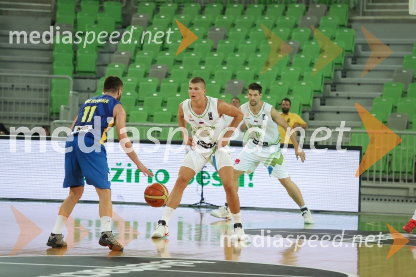  ... ;  Edo Murić, košarkar;  Gašper Vidmar, košarkarSlovenski košarkarji za uvod kvalifikacij premagali Kosovo