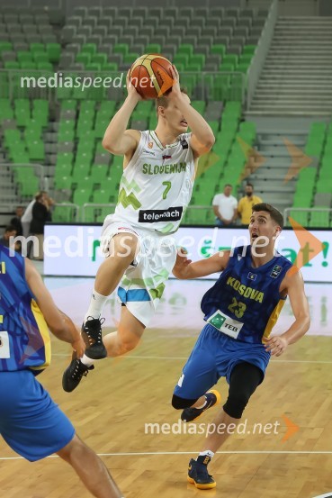 Slovenski košarkarji za uvod kvalifikacij premagali Kosovo