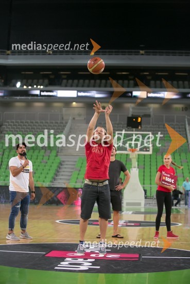 Slovenski košarkarji za uvod kvalifikacij premagali Kosovo