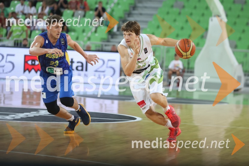  ... ;  Jaka Klobučar, košarkarSlovenski košarkarji za uvod kvalifikacij premagali Kosovo