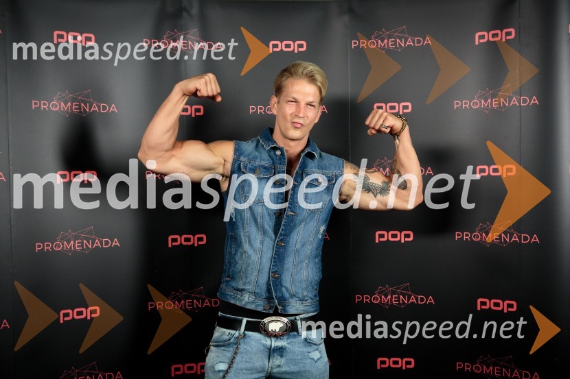  Igor Mikić, fitnes trenes, voditeljPOP Promenada 2016