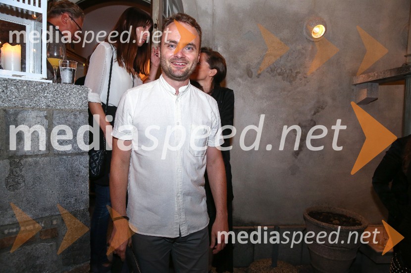  Simon Dvoršak, dirigentFestival Ljubljana: Laibach in Simfonični orkester RTV Slovenija