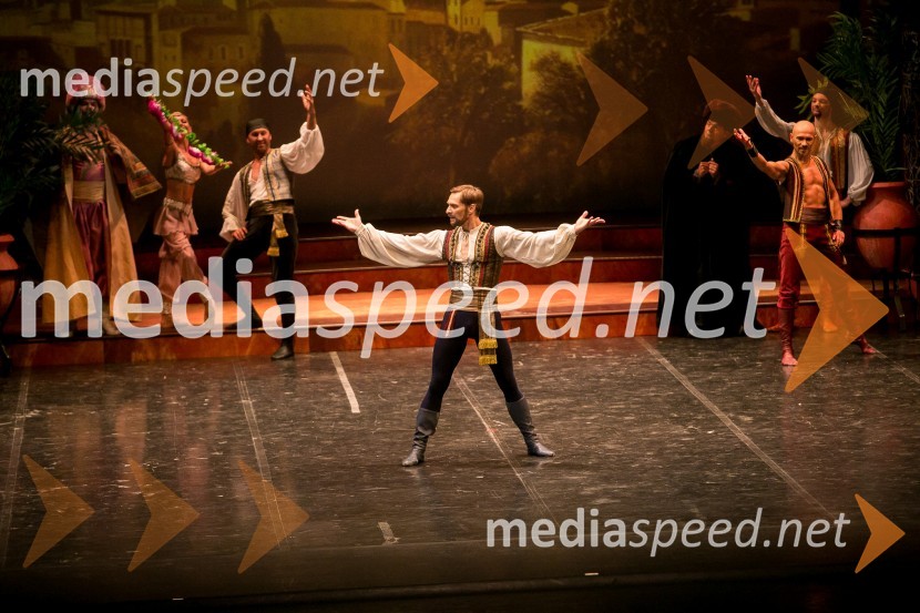  Anton Bogov, baletnikFestival Ljubljana 2016: Baletna predstava Gusar