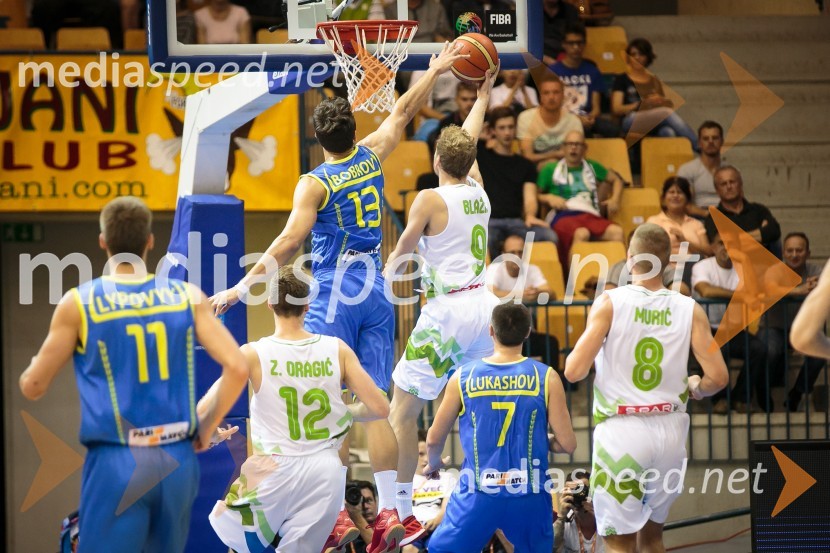  ... ;  Zoran Dragić, košarkar;  ... ;  Jaka Blažič, košarkar;  ... ;  Edo Murić, košarkarSlovenski košarkarji premagali tudi ekipo iz Ukrajine