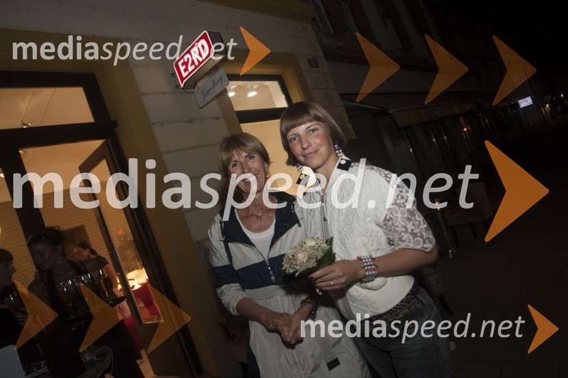  ... ;  Bojana Kovačič Zemljič, oblikovalka nakita E2RDUvertura v Clug Week ter predstavitev kolekcije Edward by E2RD