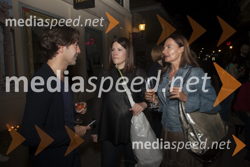  Edward Clug, umetniški direktor, Balet SNG Maribor;  ... ;  ... Uvertura v Clug Week ter predstavitev kolekcije Edward by E2RD