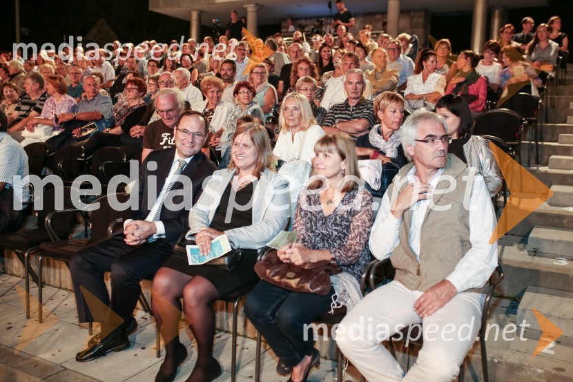 Festival Ljubljana 2016: Pesmi mojih krajev, Manca Izmajlova
