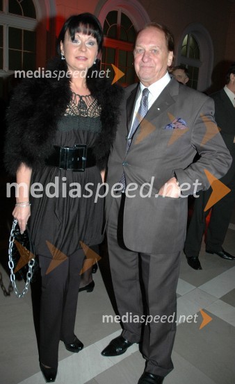 Tomislav Loboda, zlatar s soprogo ZlatkoPodelitev nagrad za modno in vizualno ustvarjalnost Trend 2007