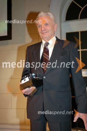 Miki Muster, avtor stripov in dobitnik priznanja za življenjsko deloPodelitev nagrad za modno in vizualno ustvarjalnost Trend 2007