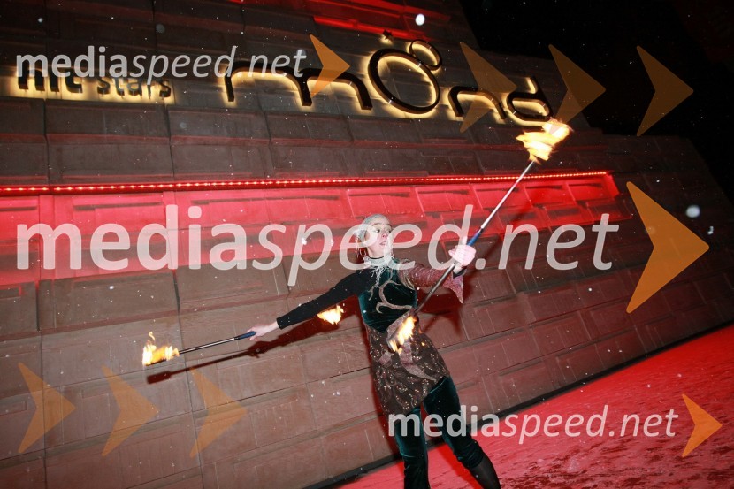 Ognjeni spektakelOtvoritev igralniško zabaviščnega centra Mond v Šentilju