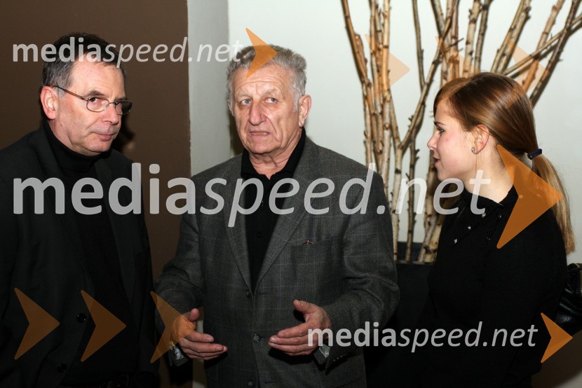 Daniel Sajko, svetovalec župana MOM in Marjan Bračko, upokojeni igralec in mestni svetnik MOM z vnukinjoOtvoritev gostovanja Slovenske kinoteke v Mariboru