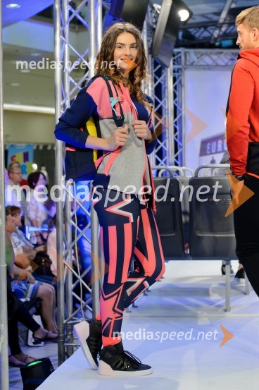  Marisa  Višnić, finalistka za izbor Miss Slovenije 2014Velika jesenska modna revija v Europarku