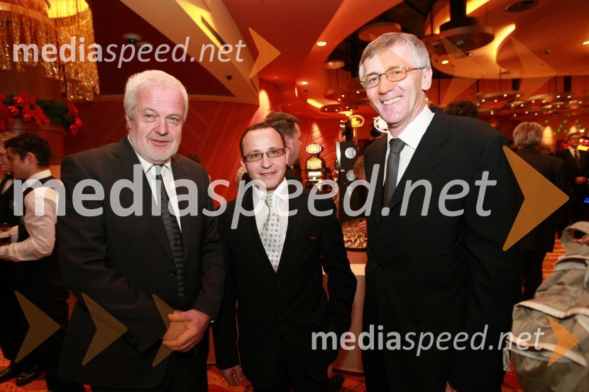 Marjan Pinter, direktor Konstruktor vgr. d.o.o., Gregor Jeza, predsednik uprave Hit Šentilj d.d. in mag. Niko Trošt, predsednik uprave Hit d.d.Otvoritev igralniško zabaviščnega centra Mond v Šentilju