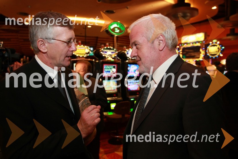 Mag. Niko Trošt, predsednik uprave Hit d.d. in Marjan Pinter, direktor Konstruktor vgr. d.o.o.Otvoritev igralniško zabaviščnega centra Mond v Šentilju