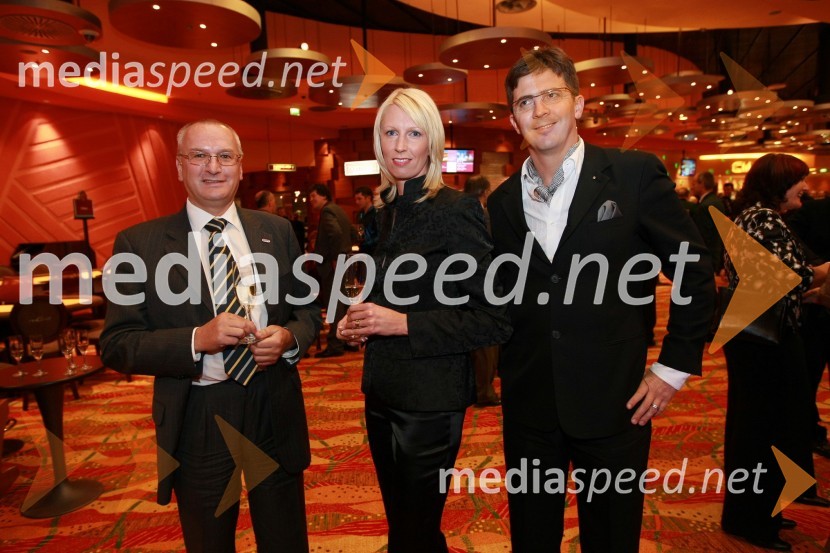 ... in Božidar Novak, direktor komunikacijske skupine SPEM ter njegova soproga Otvoritev igralniško zabaviščnega centra Mond v Šentilju