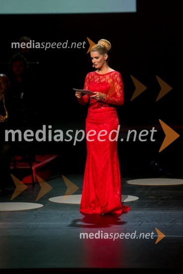  Bernarda Žarn, voditeljicaDobrodelni koncert Rdečega križa Slovenije