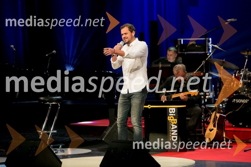  Andraž Hribar, pevecDobrodelni koncert Rdečega križa Slovenije