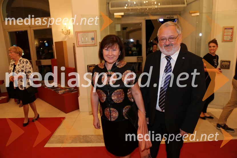  Jolanda Tičar; prof. dr. Igor Tičar, rektor, Univerza v MariboruTrije svetovni baletni ansambli, združeni v enem večeru