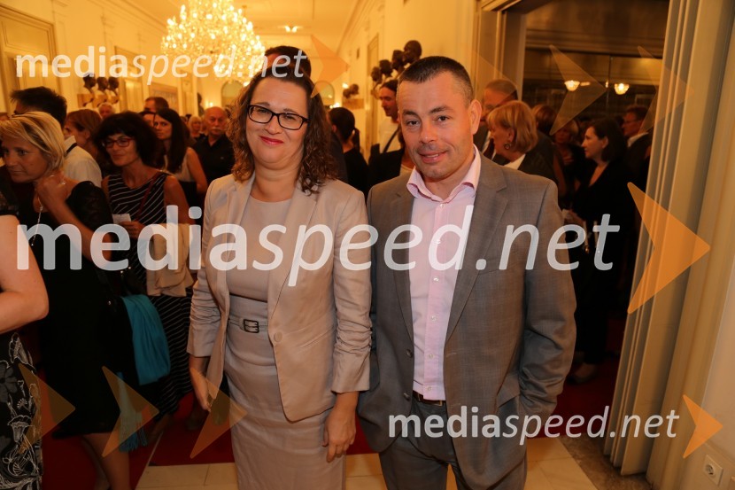  Lidija Divjak Mirnik, direktorica Študentskih domov UM, mestna svetnica MOM (LPR);  Primož Juhart, mestni svetnik, LPRTrije svetovni baletni ansambli, združeni v enem večeru