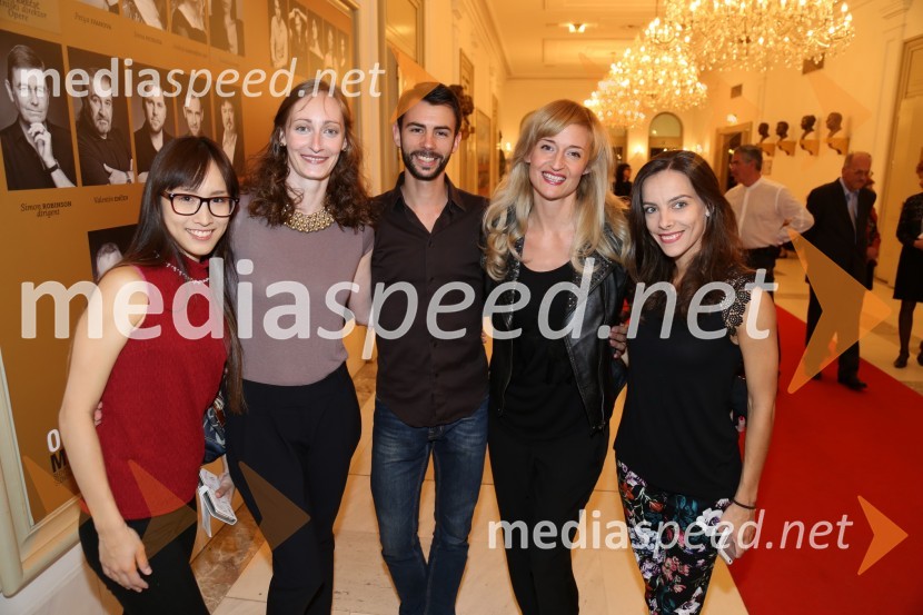  Asami Nakashima, baletna plesalka;  Olesja Hartmann, baletka;  Matjaž Marin, baletnik;  Valentina Turcu, koreografinja in baletna solistka;  Catarina de Meneses, baletna solistkaTrije svetovni baletni ansambli, združeni v enem večeru