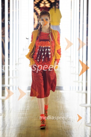 Modna kolekcija Tine GorkičLjubljana Fashion Week  (LJFW), 1. dan