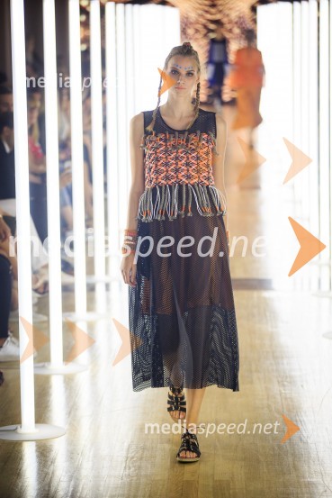 Modna kolekcija Tine GorkičLjubljana Fashion Week  (LJFW), 1. dan