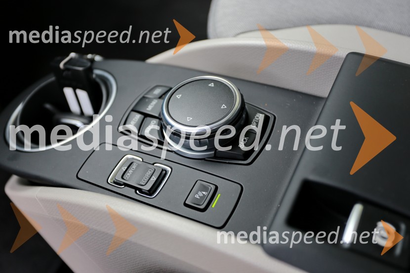 BMW i3 REX, sredinski vrtljivi gumb kot pri drugih BMW-jihBMW i3 REX, mediaspeed test