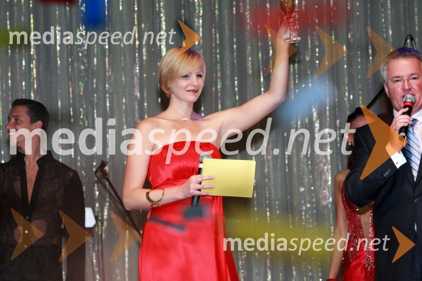 Anja Križnik Tomažin, voditeljicaOtvoritev igralniško zabaviščnega centra Mond v Šentilju