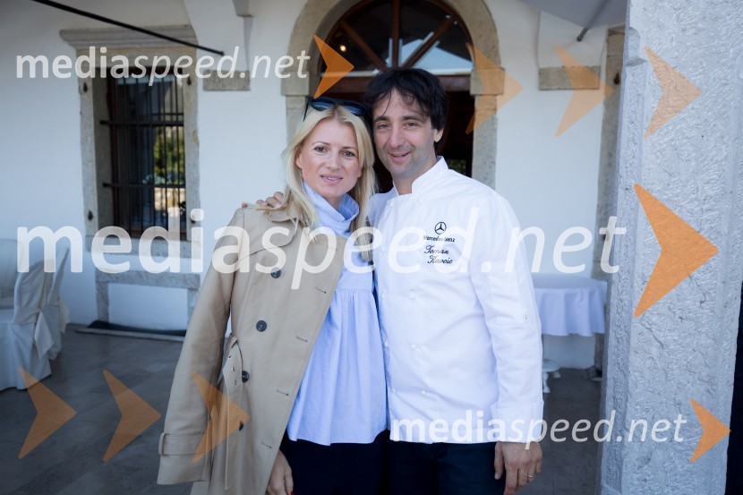  Metka  Kejžar, vodja marketinga in odnosov z javnostmi, Autocommerce d.o.o.;  Tomaž Kavčič, kuharski mojster, Pri Lojzetu, ZemonoMercedes-Benz novi GLC coupe, slovenska predstavitev